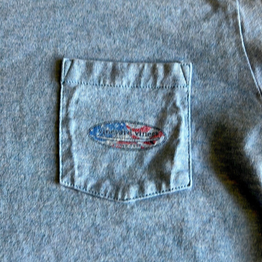 Boys long sleeve Vineyard Vines USA flag surf board M (12-14)